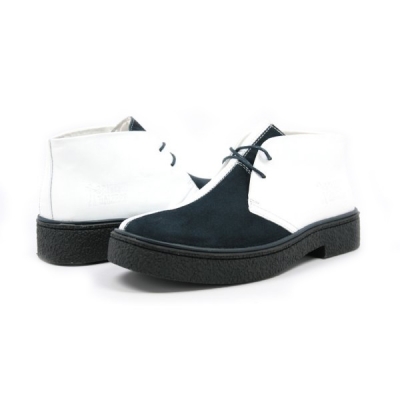 Classic Playboy Chukka Boot White/Navy Split Toe